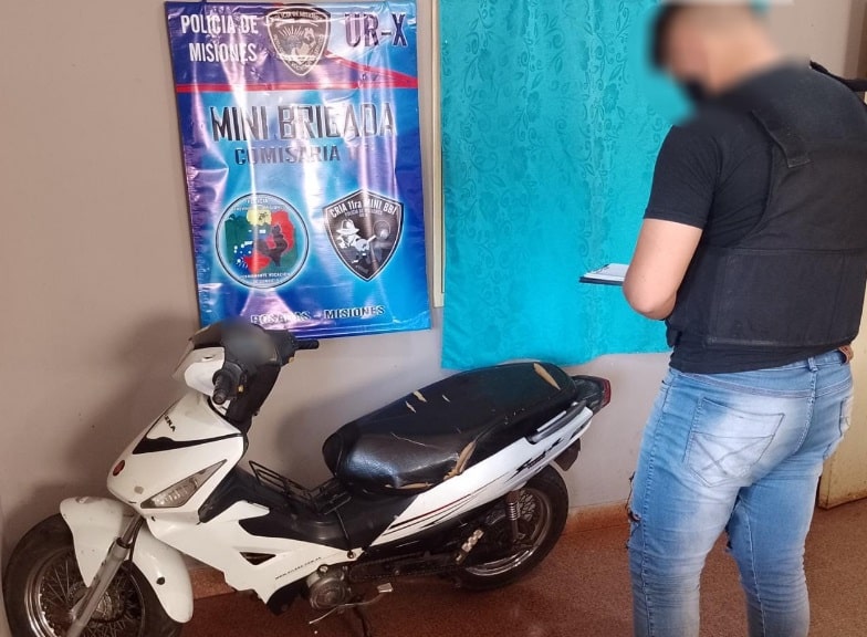 Recuperaron una motocicleta robada y aprehendieron a un joven en Posadas