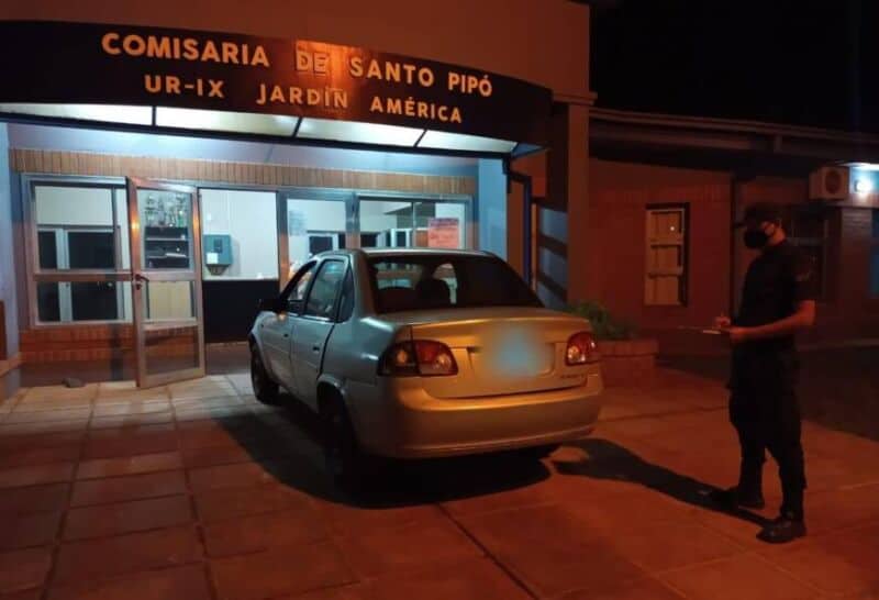Secuestraron un auto robado en un control vial en Santo Pipó