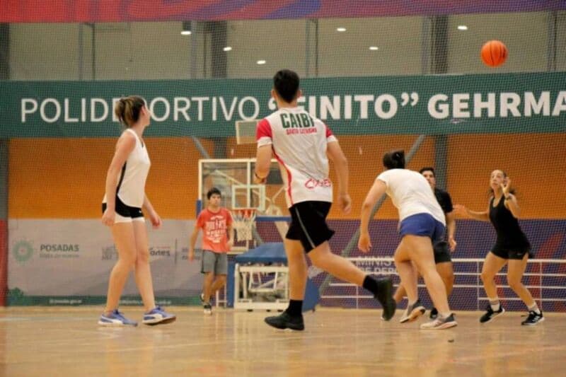 Exitosas jornadas de formación orientadas al deporte en Posadas