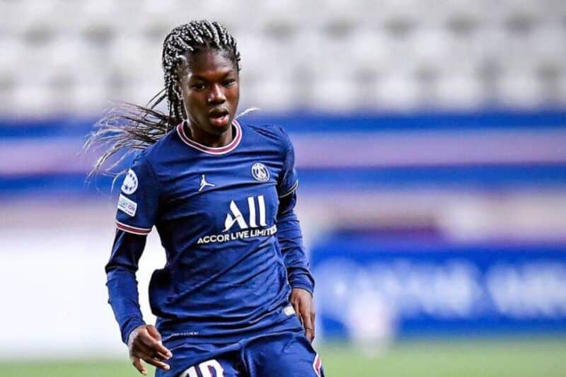 Jugadora del PSG fue detenida por contratar a dos sicarios para que lesionaran a una compañera