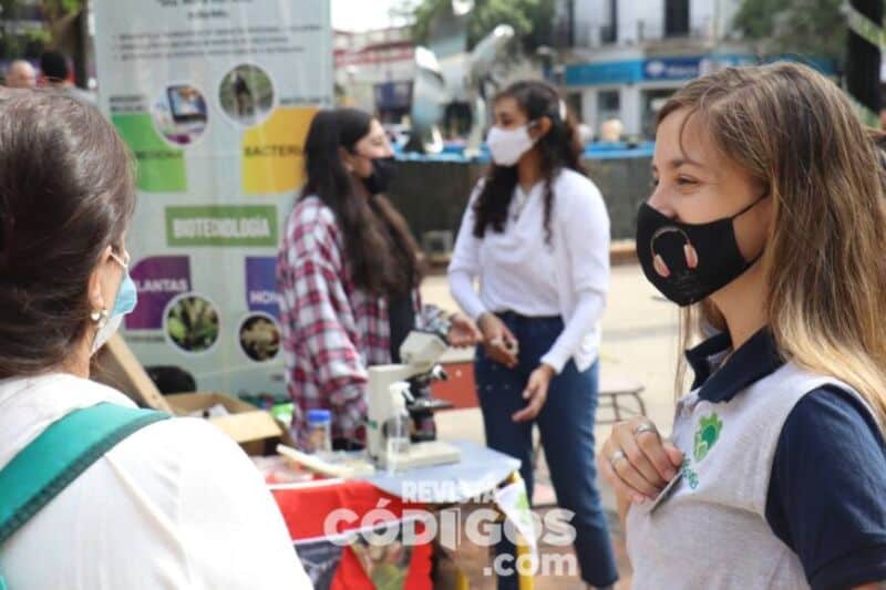 Semana de la Ciencia y la Tecnología: Kermes Científica IV en la plaza 9 de Julio 7 14 - kermes cientifica 7 - 13