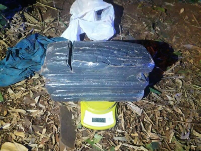Incautaron marihuana en el barrio Costa Mbocay de Iguazú