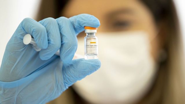 Qué pasa con las vacunas ante la nueva variante del coronavirus