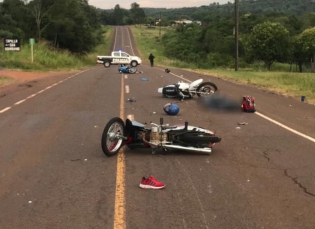 Choque entre tres motocicletas dejó como saldo un fallecido en San Javier