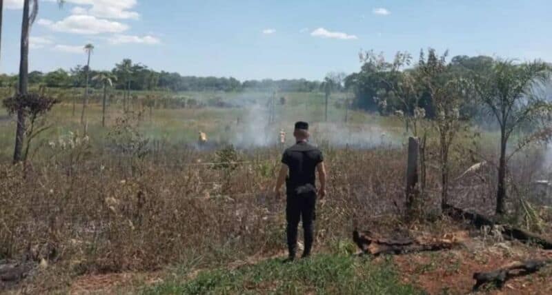 Detuvieron a un hombre acusado de quemar el terreno de su vecino en Campo Grande