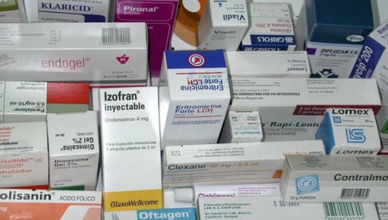 Advierten que los precios de los medicamentos aumentaron casi 100 puntos por encima de la inflación en 2023