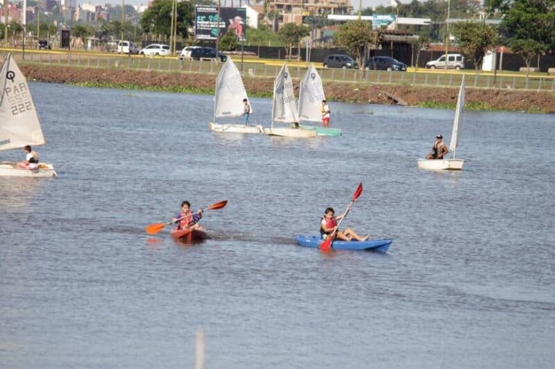 Lanzaron “Río Inclusivo”: dictarán clases de canotaje, navegación a vela y natación