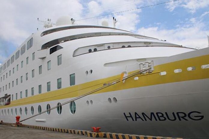 Aislaron a todos a bordo del crucero Hamburg, por un nuevo caso positivo de Covid-19