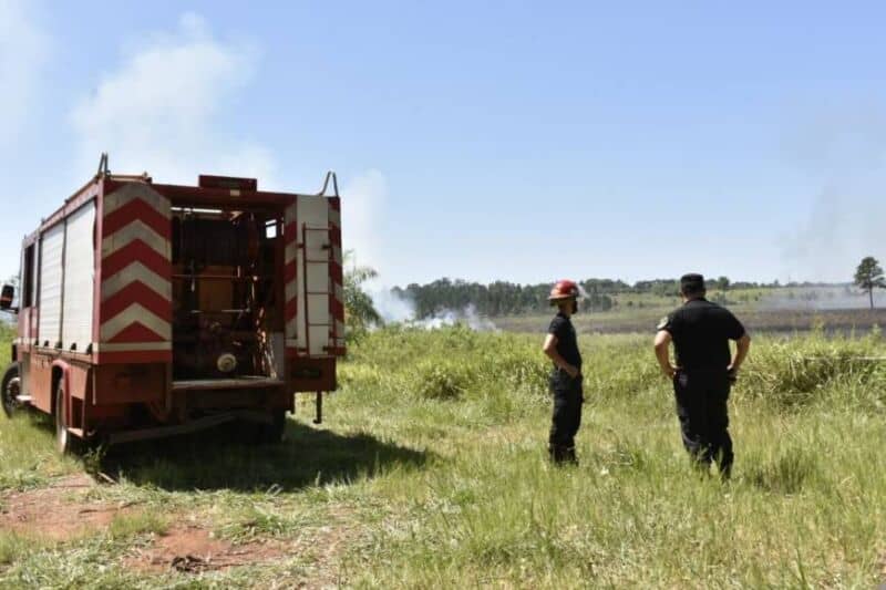 En solo 8 días, bomberos y brigadistas intervinieron en 130 incendios en la provincia