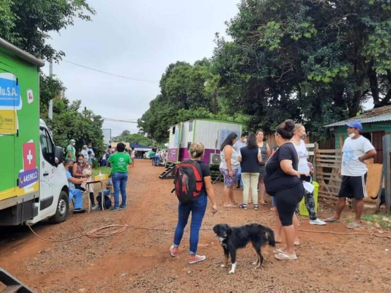 Operativo integral de salud llegó al barrio Las Tacuaritas de Posadas
