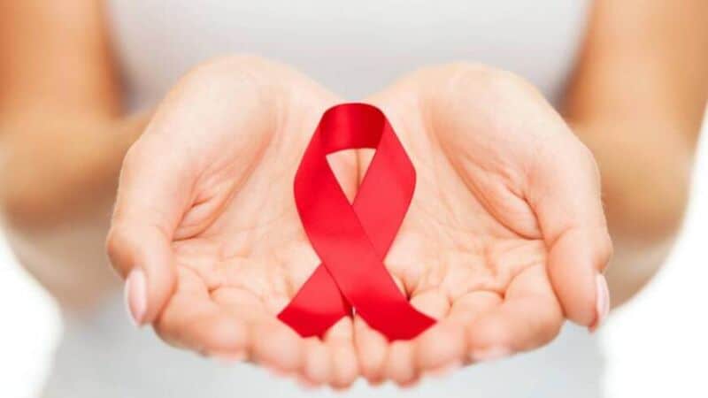 Día Mundial de la Lucha contra el SIDA: 140 mil personas viven con VIH en Argentina y el 17% no lo sabe