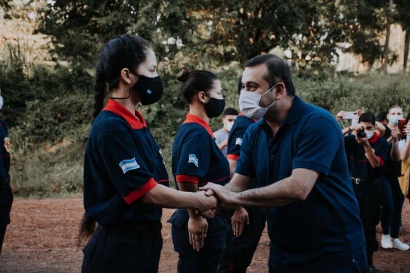 Bomberos voluntarios de Oberá recibieron una nueva ambulancia de alta complejidad 1 2 - 2 Entrega de Unidad de Rescate Bomberos %E2%80%93 Obera - 1