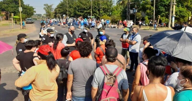 Vecinos de varios barrios posadeños solicitaron intervención a la Defensoría del Pueblo ante faltante de agua potable