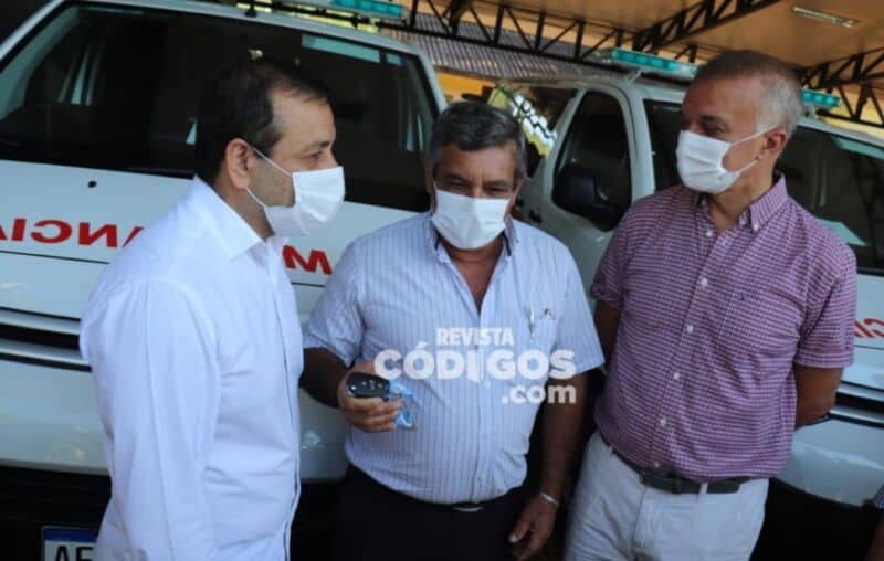 Misiones sigue fortaleciendo su sistema de salud: entregaron ambulancias a diferentes municipios