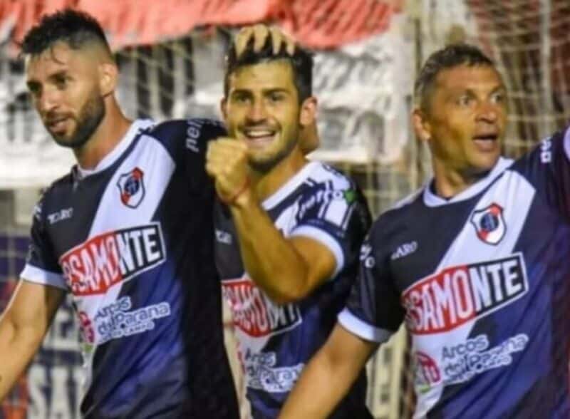 Guaraní buscará el domingo sellar su clasificación a semis del Regional ante Victoria de Corrientes en Villa Sarita