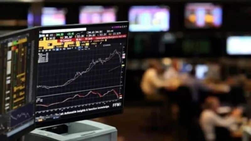 Acciones argentinas caen hasta 8% en Wall Street y el riesgo país se aproxima a 2.000 puntos
