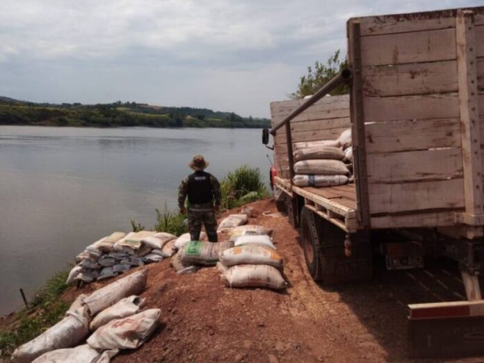 Decomisaron más de 7 toneladas y media de soja de contrabando en El Soberbio