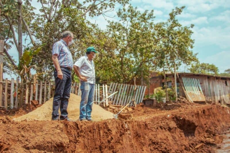 Stelatto supervisó obras viales e hidráulicas en el barrio San Marcos