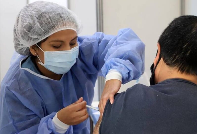 Estudio reveló que 6 de cada 10 personas sin dosis no tienen anticuerpos contra el coronavirus