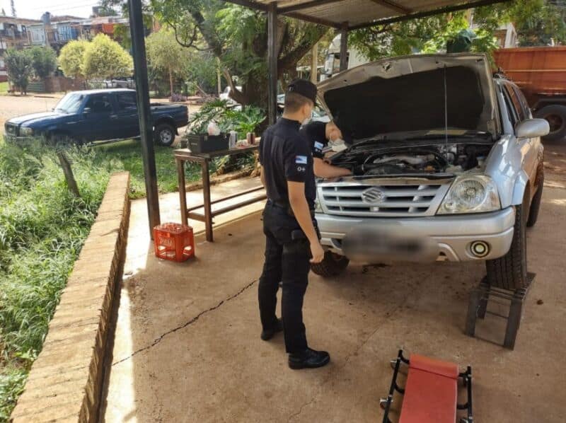 Incautaron un vehículo con documentaciones apócrifas en Oberá