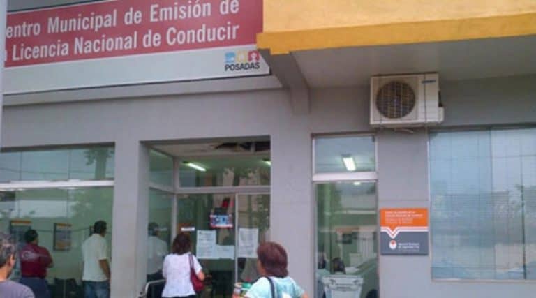 Los Centros de Emisión de Licencia de Posadas se encuentran fuera de servicio