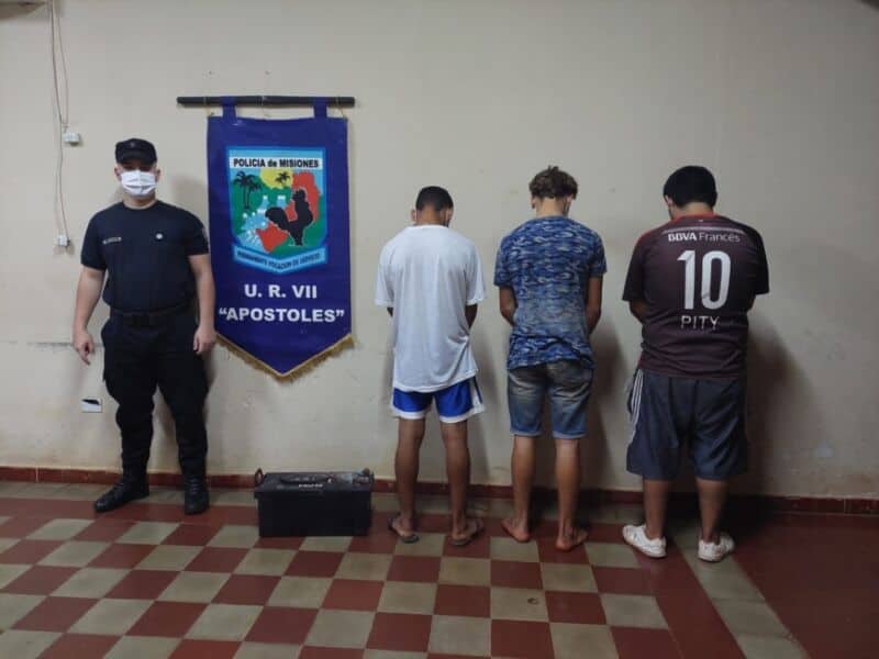 Tres detenidos y un menor demorado por robar la batería de un camión