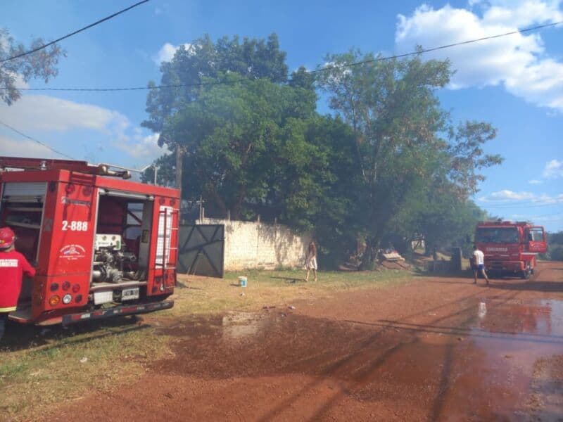 Extinguieron el incendio de tres viviendas en Posadas