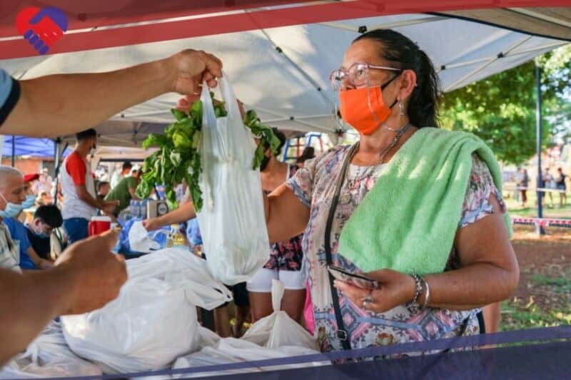 El P.A.S. llevó el Mercadito Solidario al barrio Los Lapachos de Posadas 1 2 - mercadito 2 - 1
