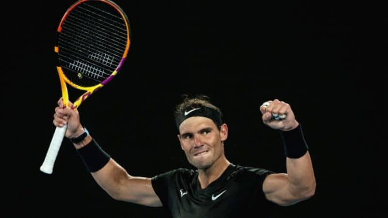 Nadal avanzó a la tercera ronda del Abierto de Australia