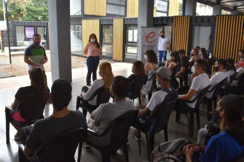 Alrededor de 60 personas iniciaron las tutorías de orientación laboral que brinda la Oficina de empleo