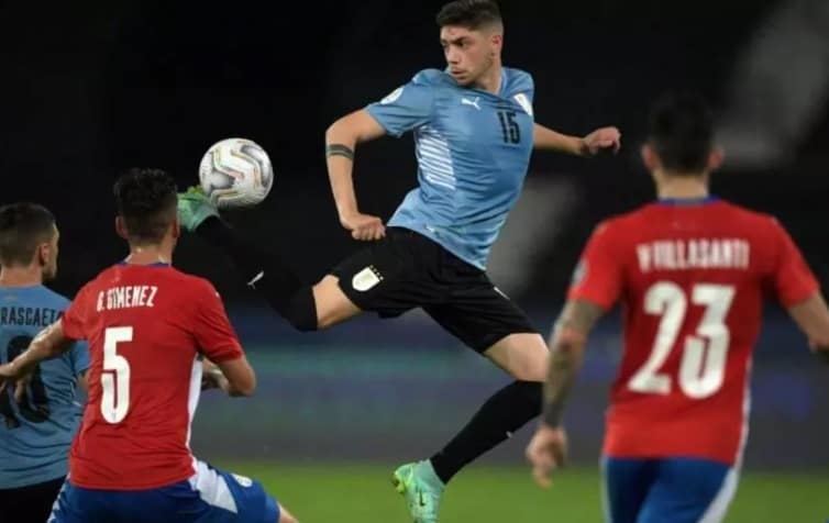 Paraguay y Uruguay se juegan sus últimas chances para estar en Qatar