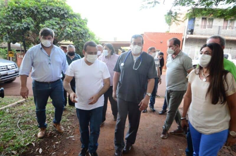 Herrera Ahuad inauguró el Centro Cívico de Puerto Esperanza y recorrió obras del hospital modular