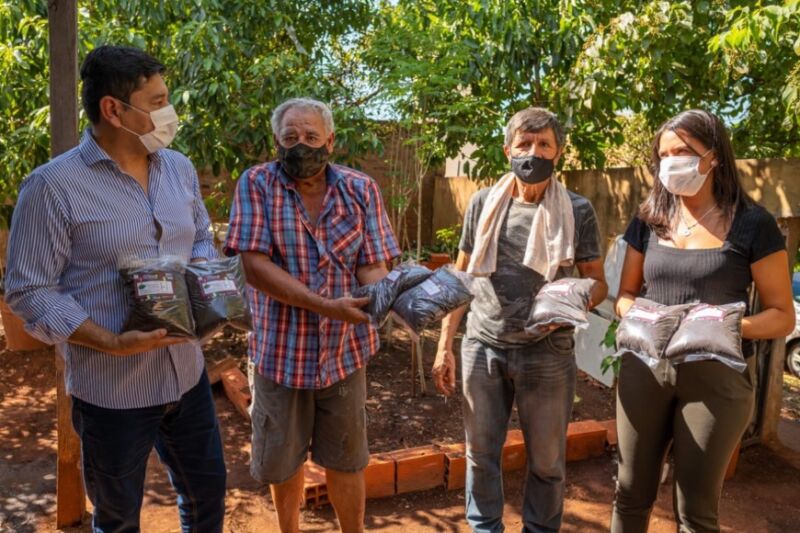 El IFAI entregó máquina forrajera a emprendimiento de Posadas