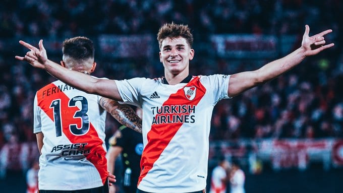 River vendió a Julián Álvarez a Manchester City, pero lo conserva hasta julio