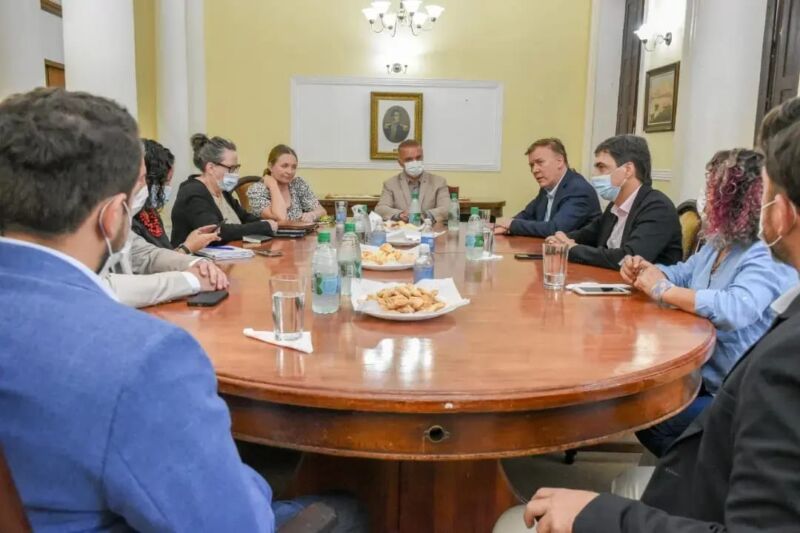 Misiones estrecha lazos con Reino Unido