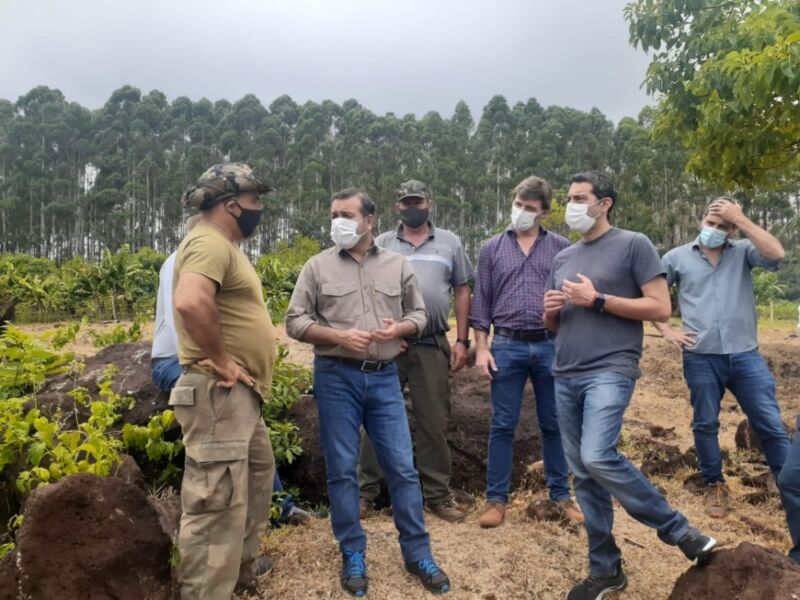 Herrera recorrió zonas afectadas por incendios y evaluó daños en la producción