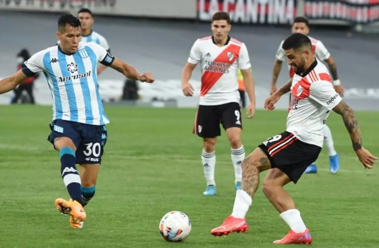 River se durmió y Racing se lo empató 2 a 2