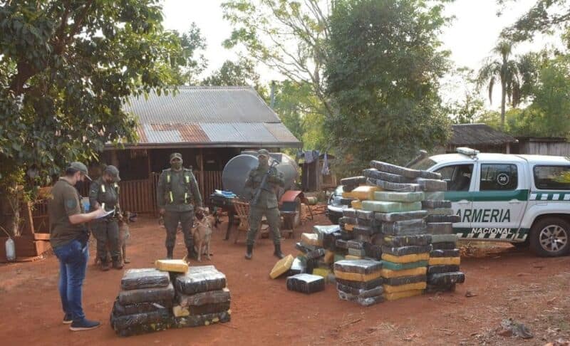 Gendarmes secuestraron casi dos toneladas de marihuana en Caraguatay: hay detenidos