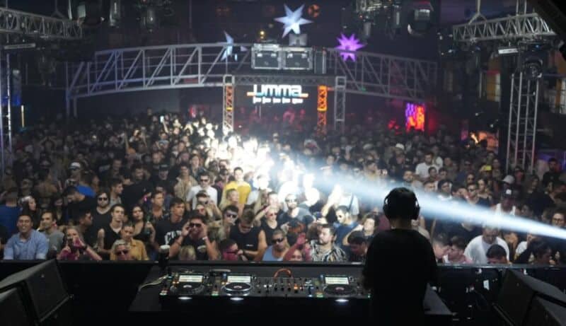 Guy J y un espectacular show musical en Posadas