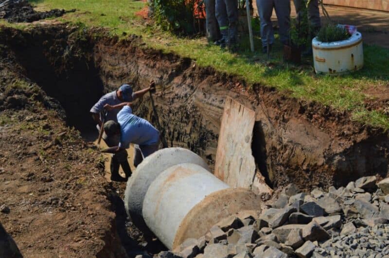Iniciaron una obra hidráulica en la Chacra 82 para evitar el anegamiento en días lluviosos
