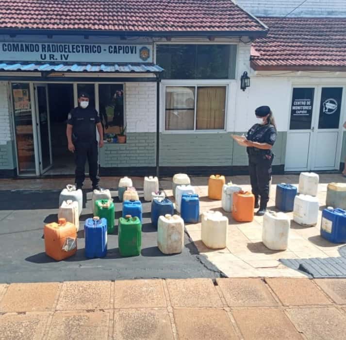 Secuestraron una treintena de bidones con combustible en Capioví