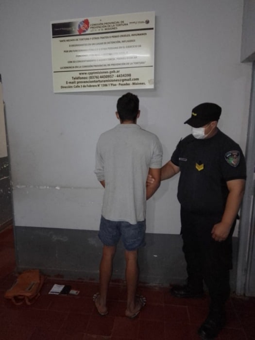 Cerro Corá: terminó preso tras robarle la cartera a una mujer 1 2 - WhatsApp Image 2022 02 25 at 19.05.23 - 1