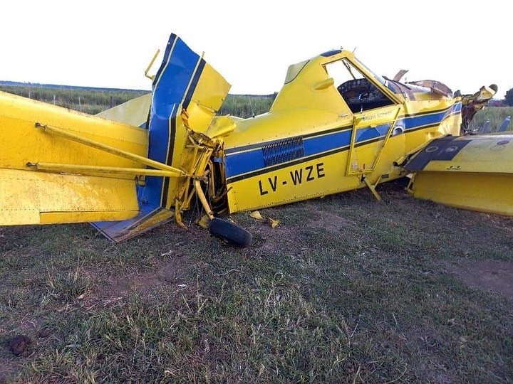 Corrientes: se incendió un avión hidrante y evacuaron un barrio privado