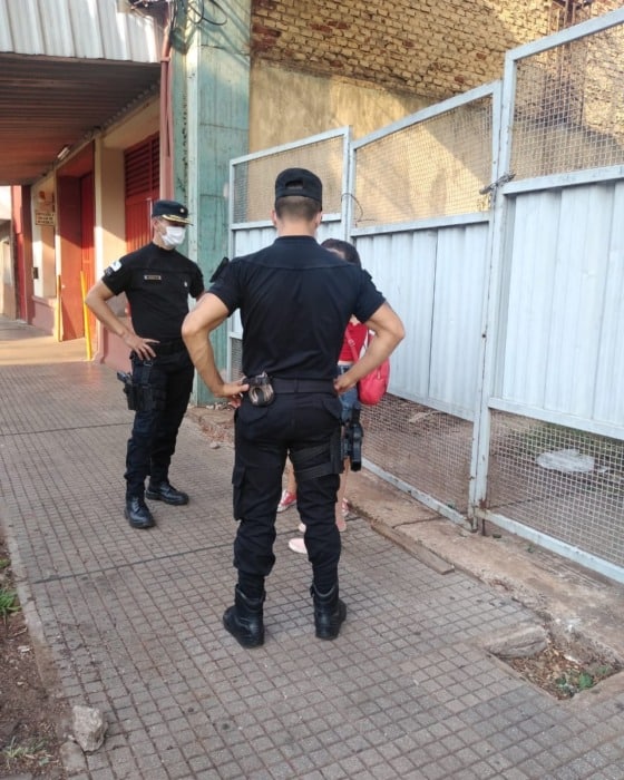 Dos menores intentaron ingresar a un edificio abandonado en Posadas: terminados demorados por la Policía