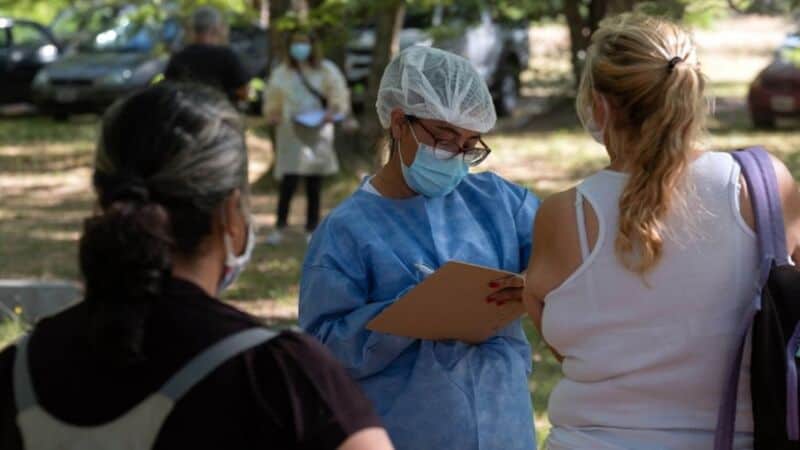 Confirmaron 18.573 nuevos contagios de coronavirus en la Argentina