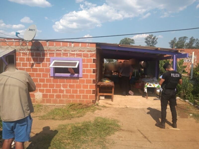 Detuvieron a tres jóvenes acusados del robo a punta de pistola a una fábrica de piletas en Candelaria