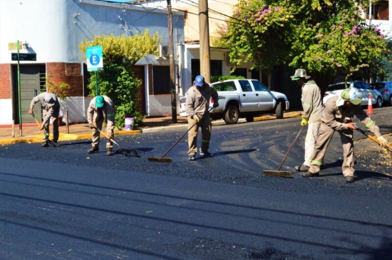 Finalizaron las obras de repavimentación sobre la calle 3 de Febrero de Posadas 3 6 - obras tres de febero 4 - 5