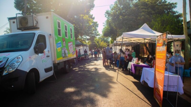 Retomaron los operativos integrales de salud que recorren los barrios posadeños