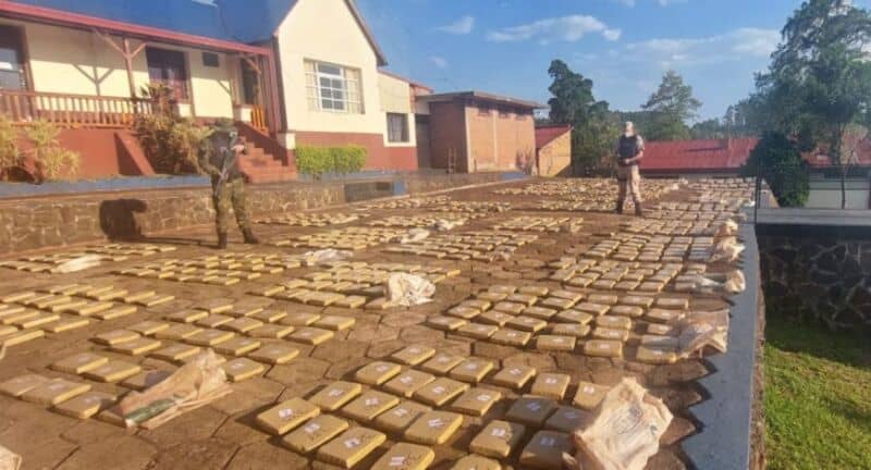 Golpe al narcotráfico: incautaron casi dos toneladas de marihuana en Eldorado y Puerto Libertad