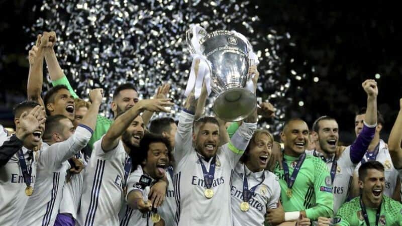 Analizarán si modifican la sede de la final de la Champions programada en Rusia